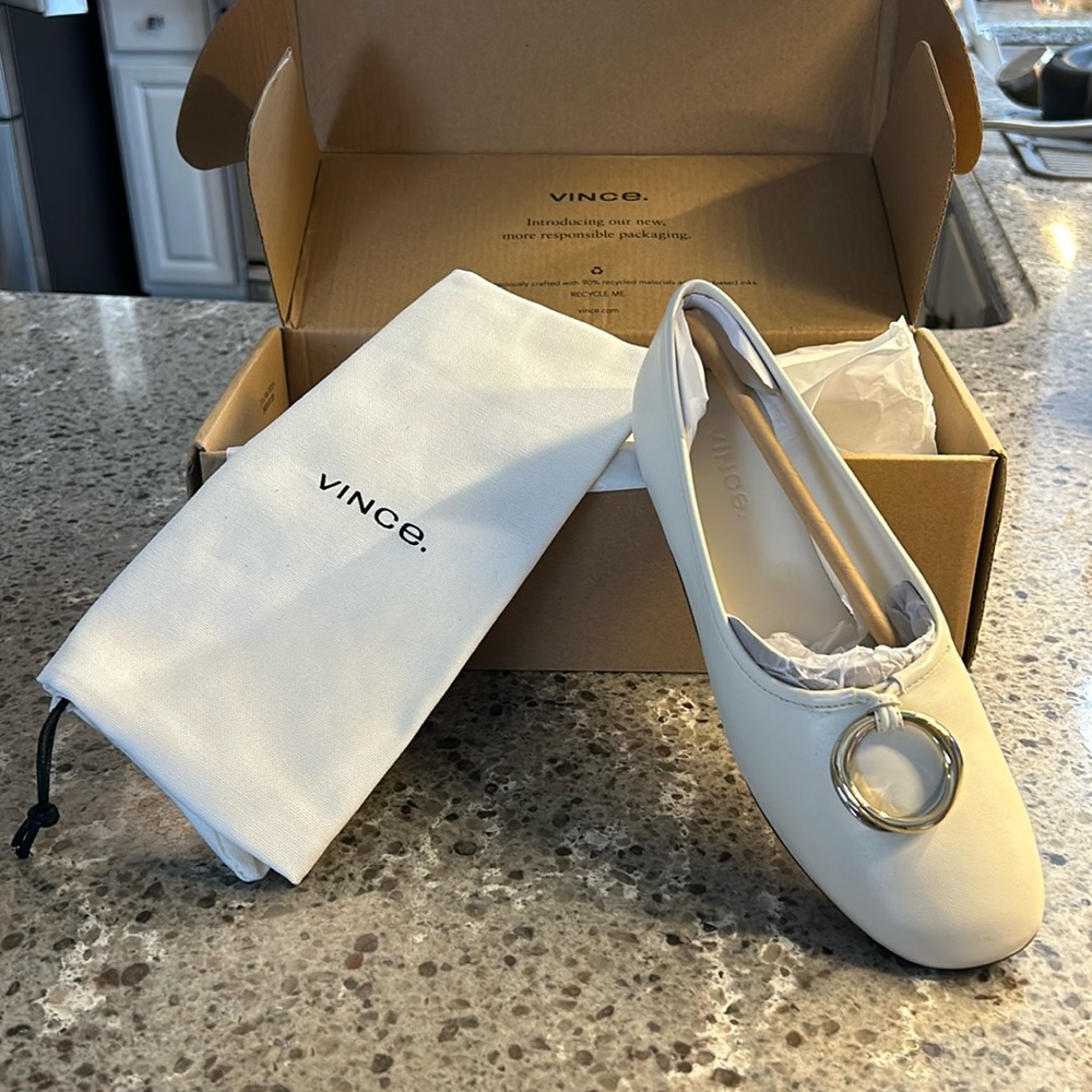 Vince Didi Hardware Ballet Flat, Women’s size 5, NIB
